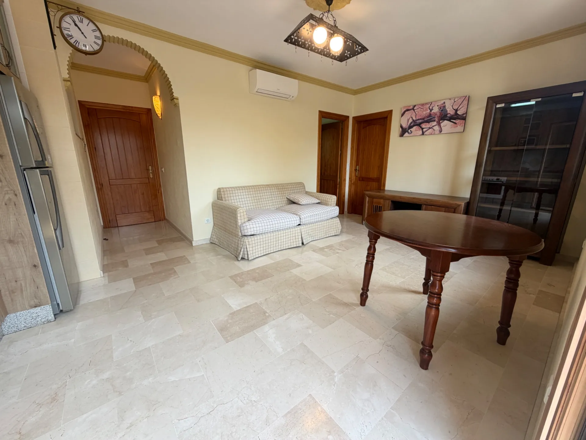 Interior 3
