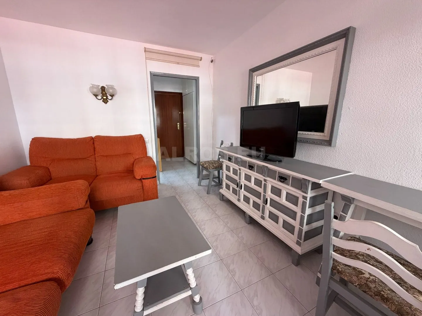 Interior 3
